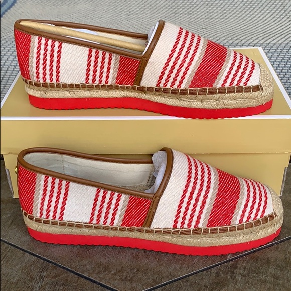MICHAEL KORS MATHILDE ESPADRILLE CANVAS SCARLET ML - Picture 2 of 16
